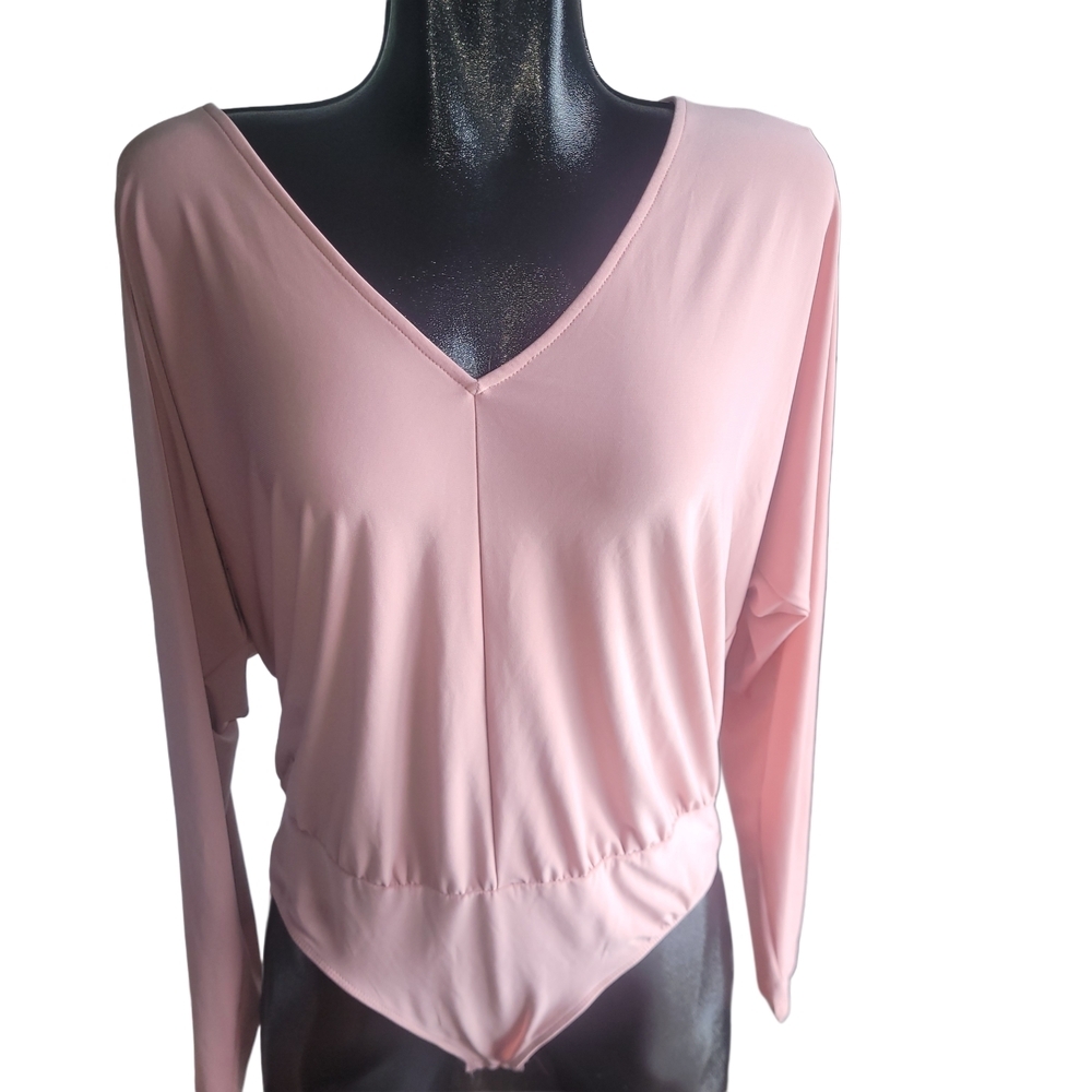 Forever 21 V-Neck Long Sleeve Bodysuit in Pink 0X